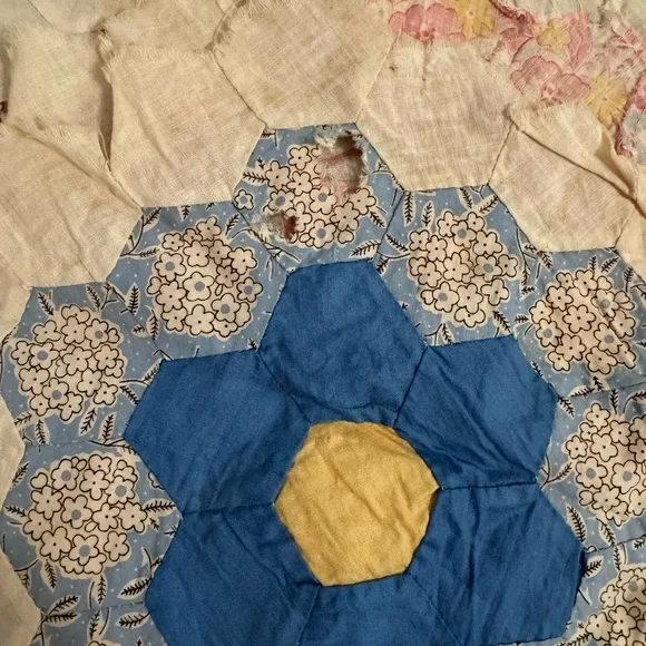 Vintage 75”x90” Grandmother’s Flower Garden Quilt Top Only Unfinished Handmade - Picture 8 of 8